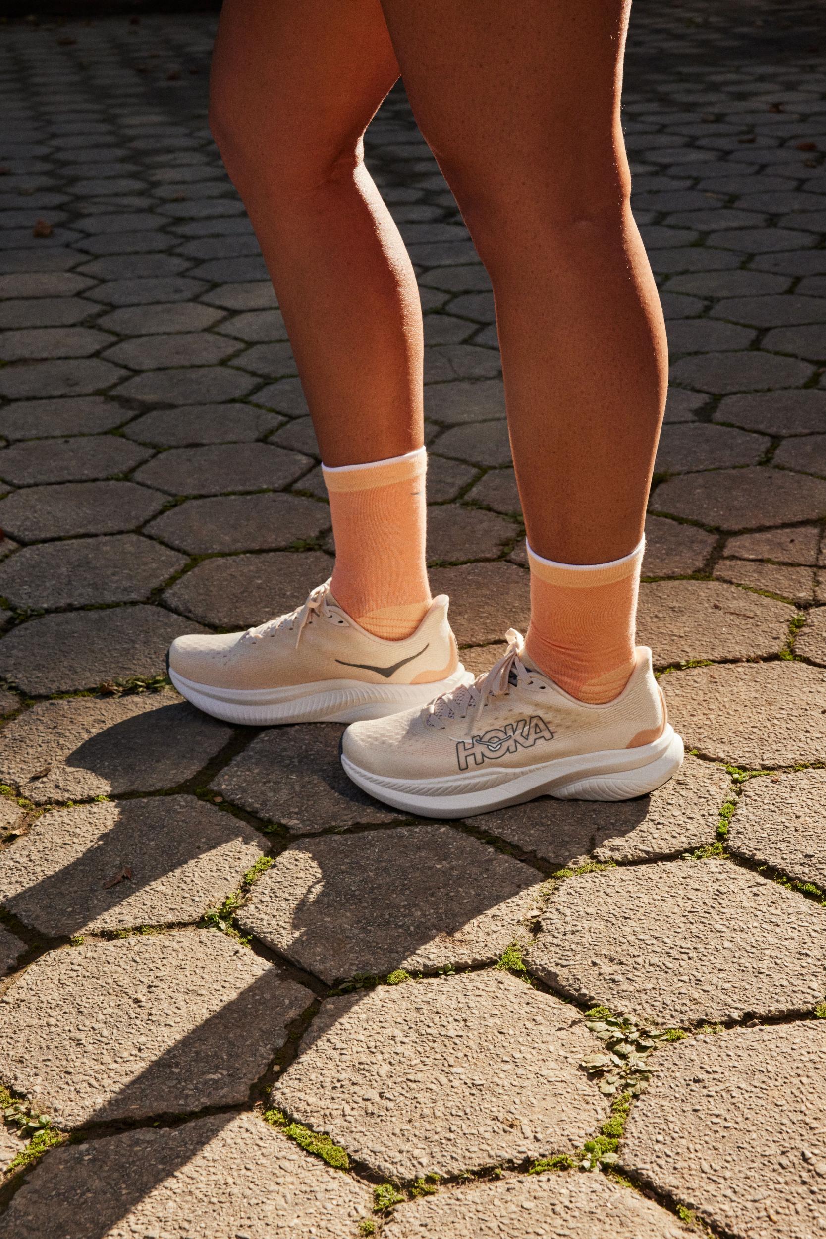 231003 HOKA SP24 Mach6neutral Bcam 2540