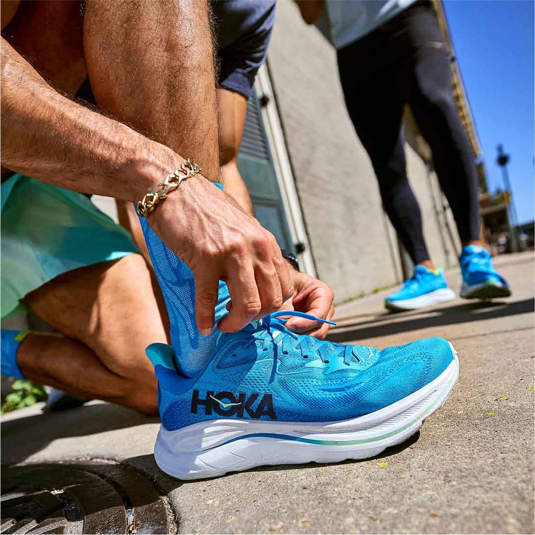 HOKA CLIFTON10 MENS GROUP RGB 5722