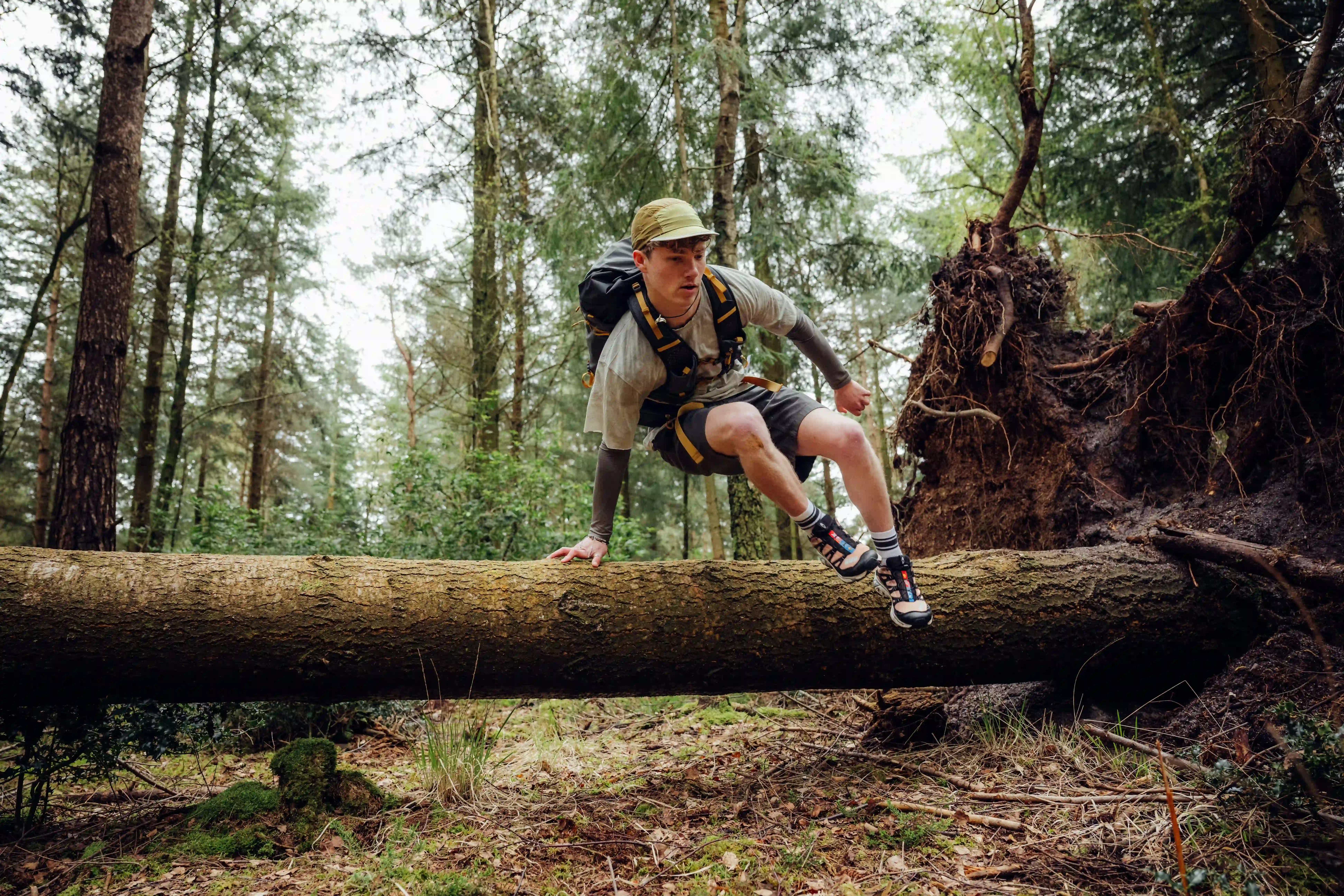 S24 Talon Velocity Dark Charcoal Tumbleweed Yellow 10005888 8 Kopi