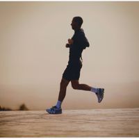 Create Small JPG Ss25 Marathon Pr Head To Toe Still Rgb Cloudmonster Hyper Pace Look 01