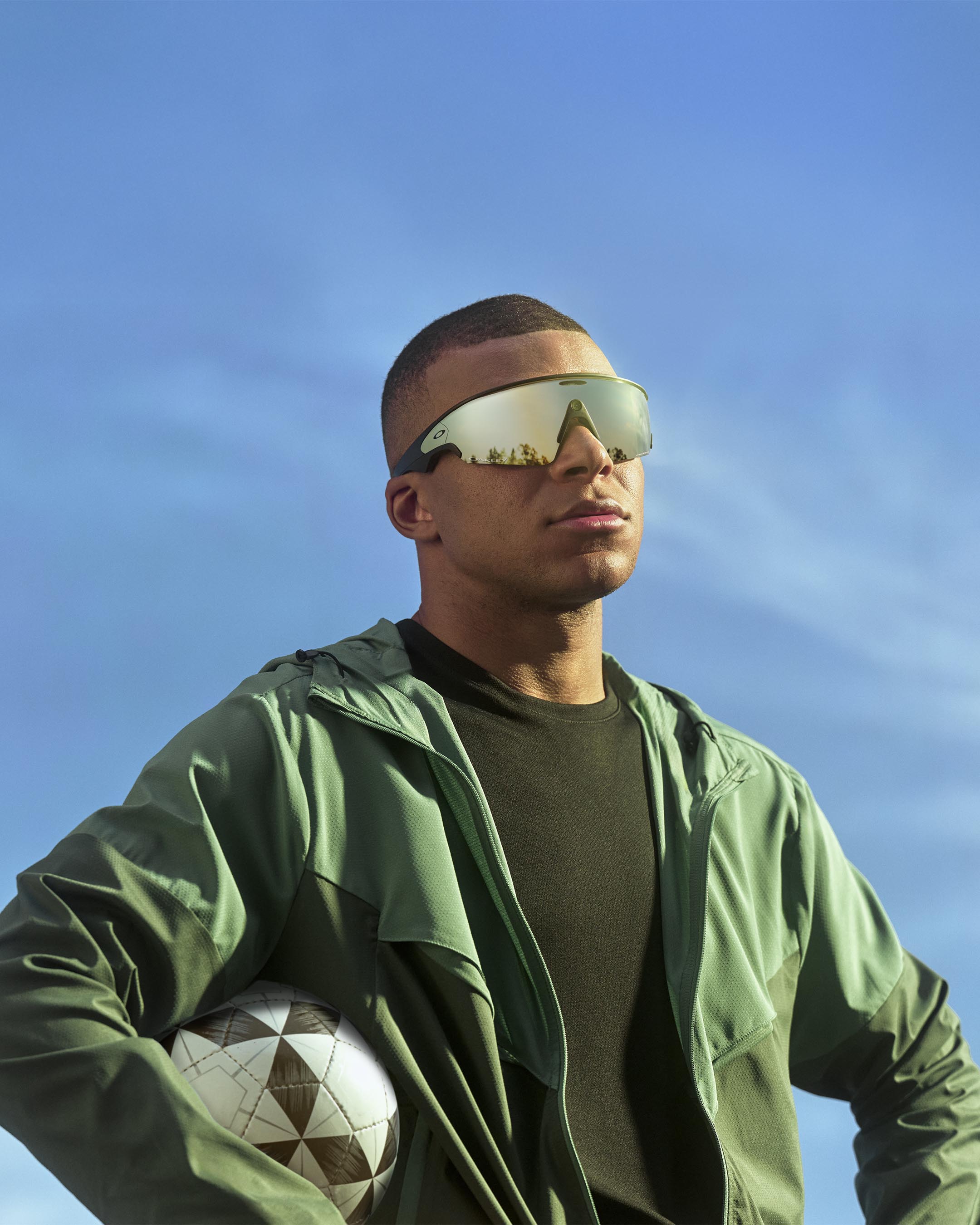 KYLIAN MBAPPÉ WEARING OAKLEY META VANGUARD 1