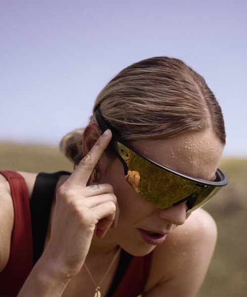 CASSANDRE BEAUGRAND WEARING OAKLEY META VANGUARD