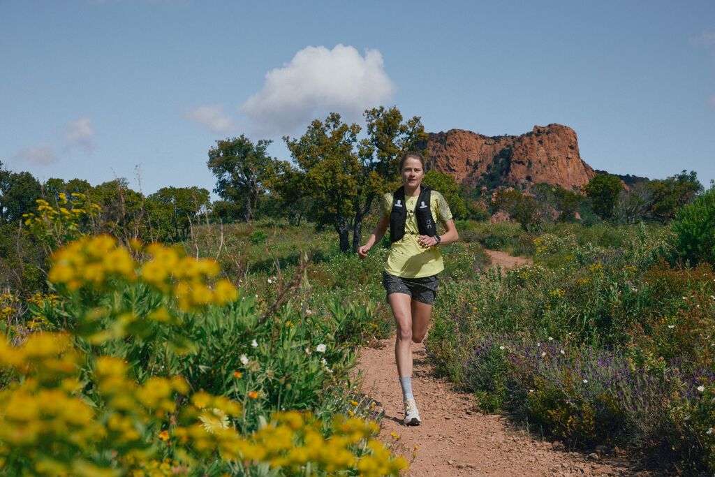 Create Small JPG Fw25 Cloudultra Po Head To Toe Still Cloudultra Pro 03